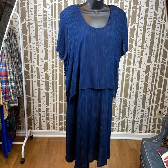Rabbit Rabbit Rabbit 2 piece midi tank dress with loose fit shark bite hem top - Picture 1 of 14
